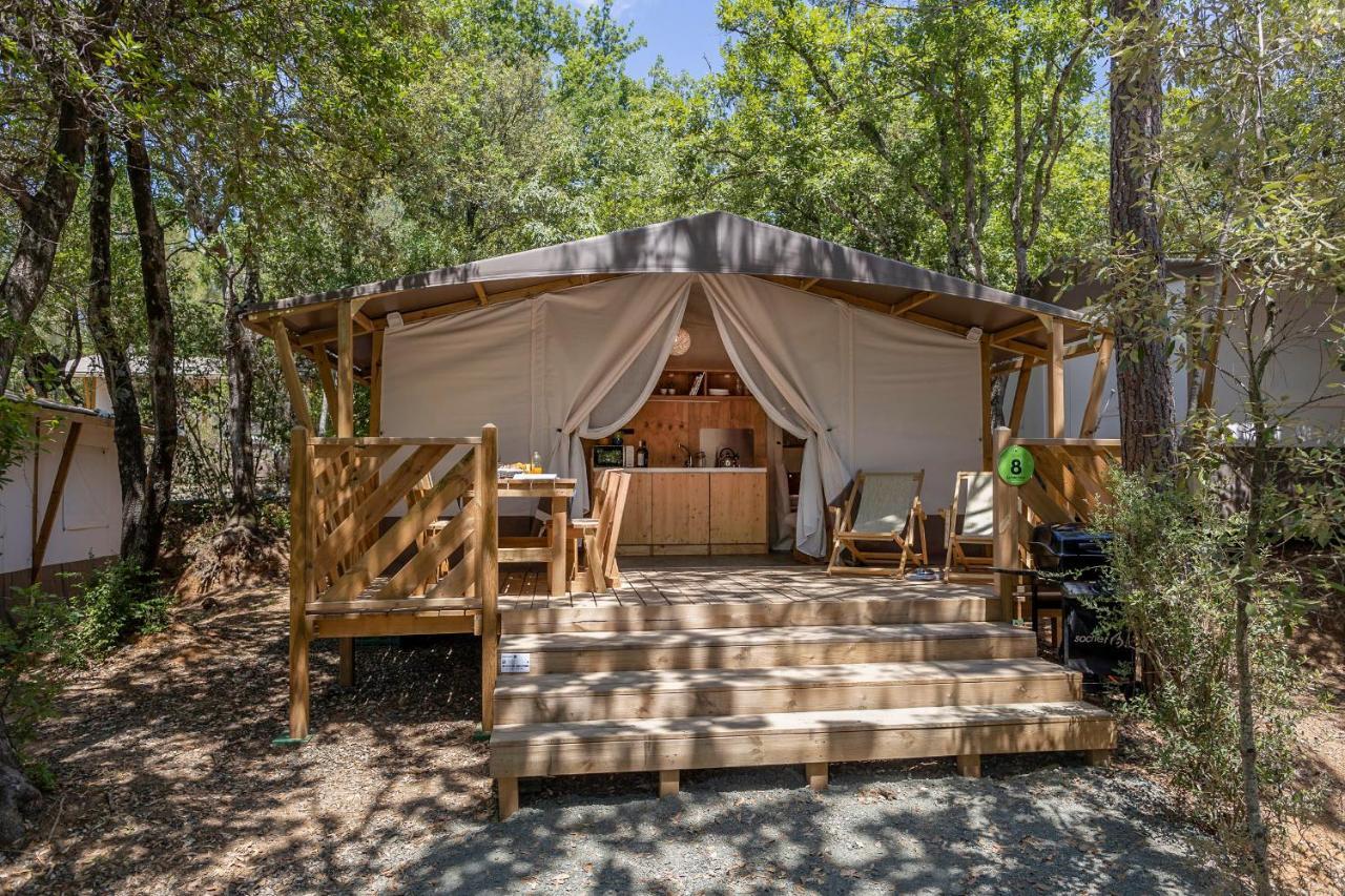 Hu Village 3*