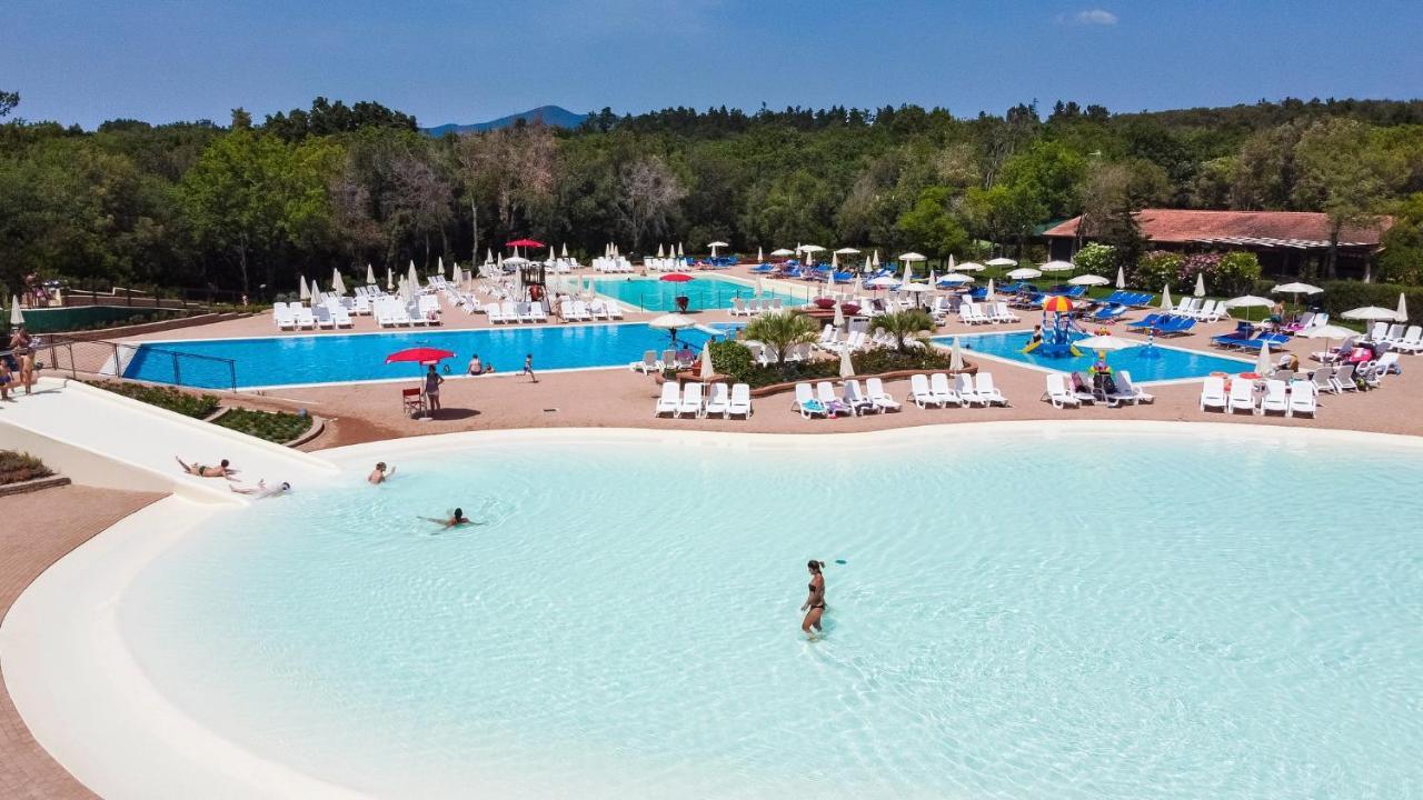 Holiday park Hu Montescudaio Village 3*