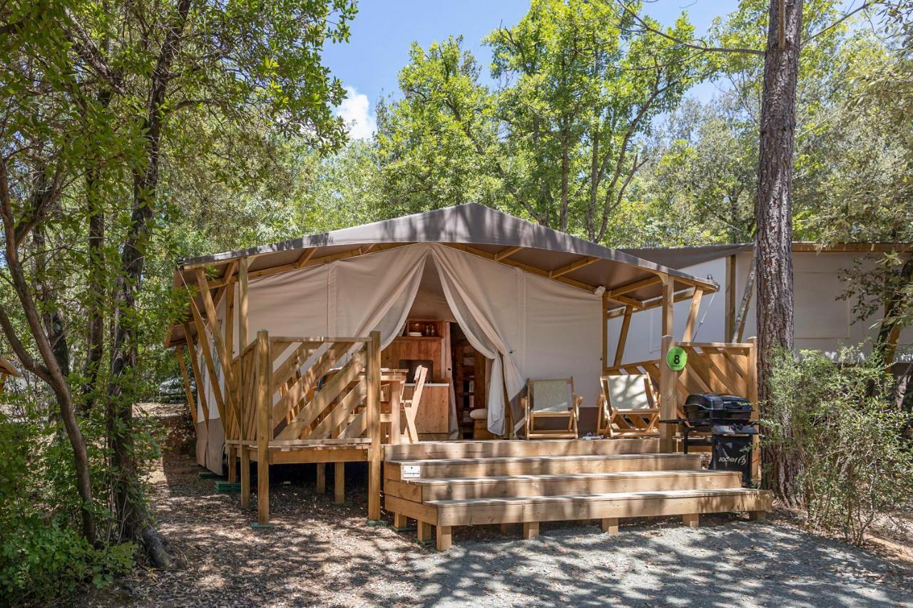 Hu Village 3*