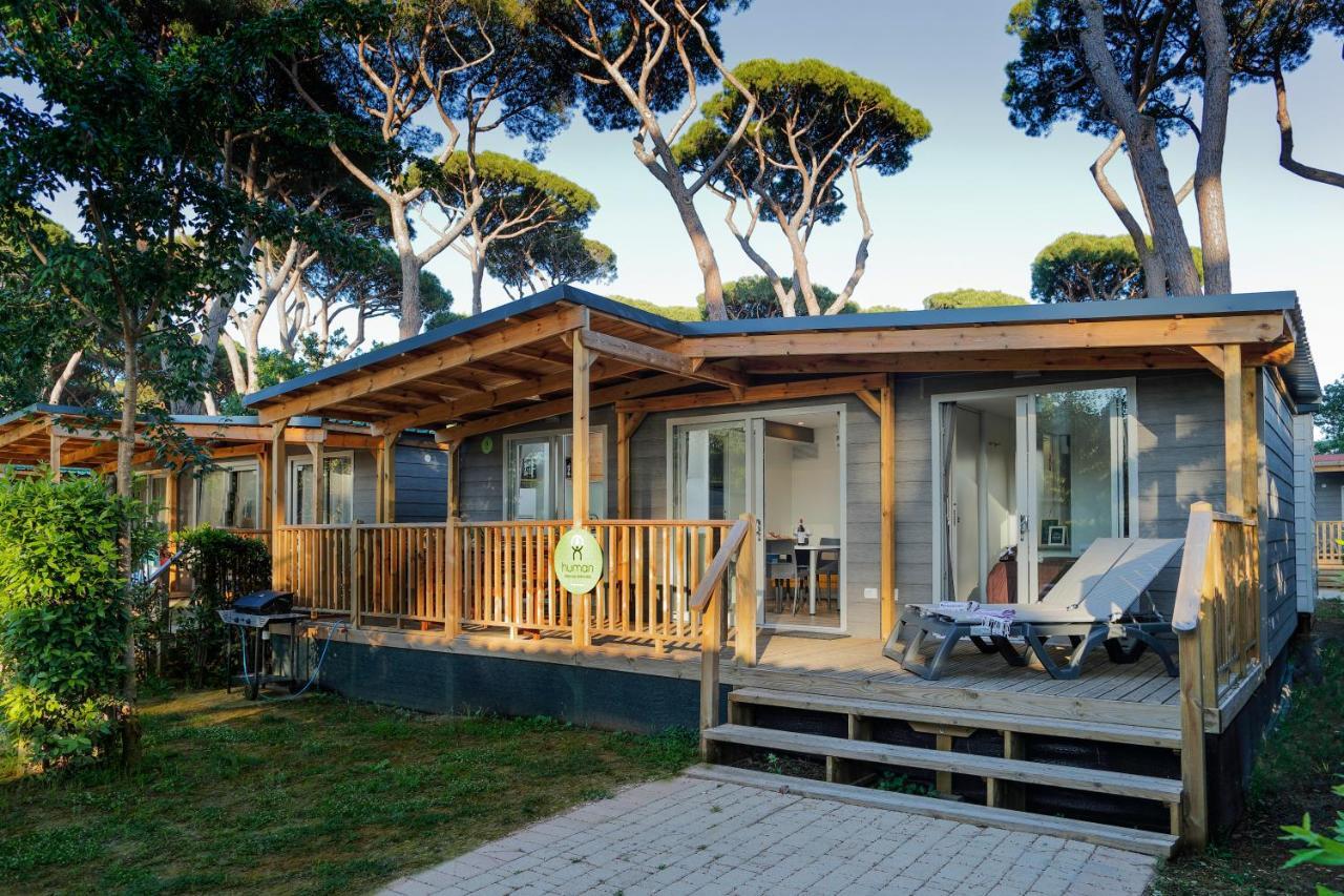 Hu Village 3*